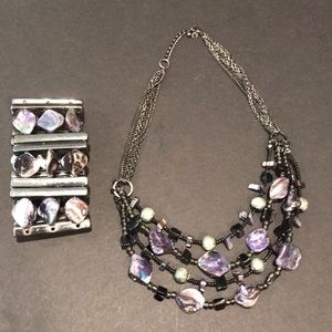 Necklace and bracelet set